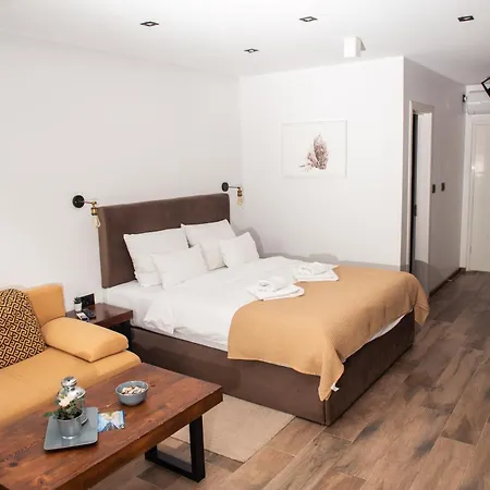 Boatel Copacabana * Veliko Gradište